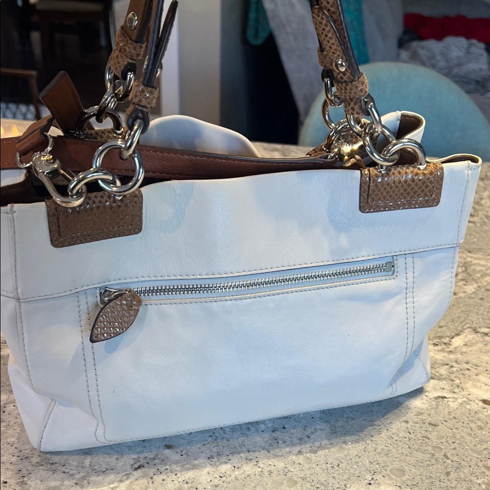 Vintage Coach Penelope Ivory and Brown Shoulder/Crossbody Bag - Picture 4 of 14